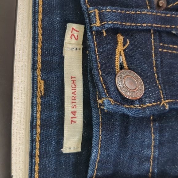 Levi's 714 Women's Straight Fit Dark Wash Jeans Size 27 Waist 30 Length EUC - Picture 6 of 14